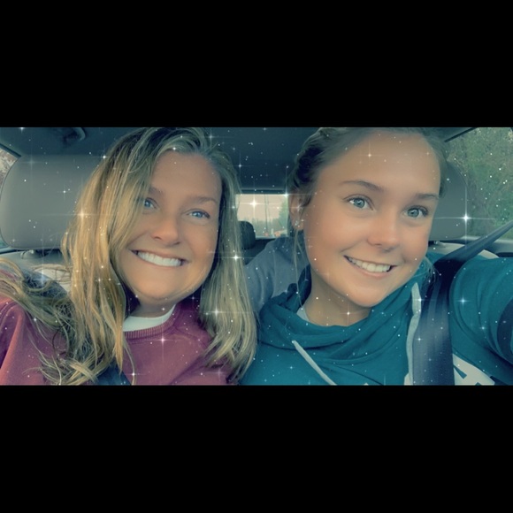 Meet your Posher, Debbie - Picture 4 of 8